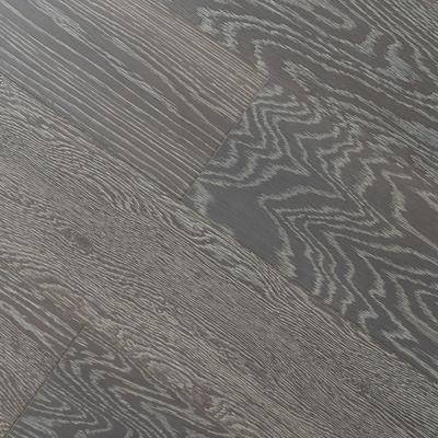 灰色白纹理橡木