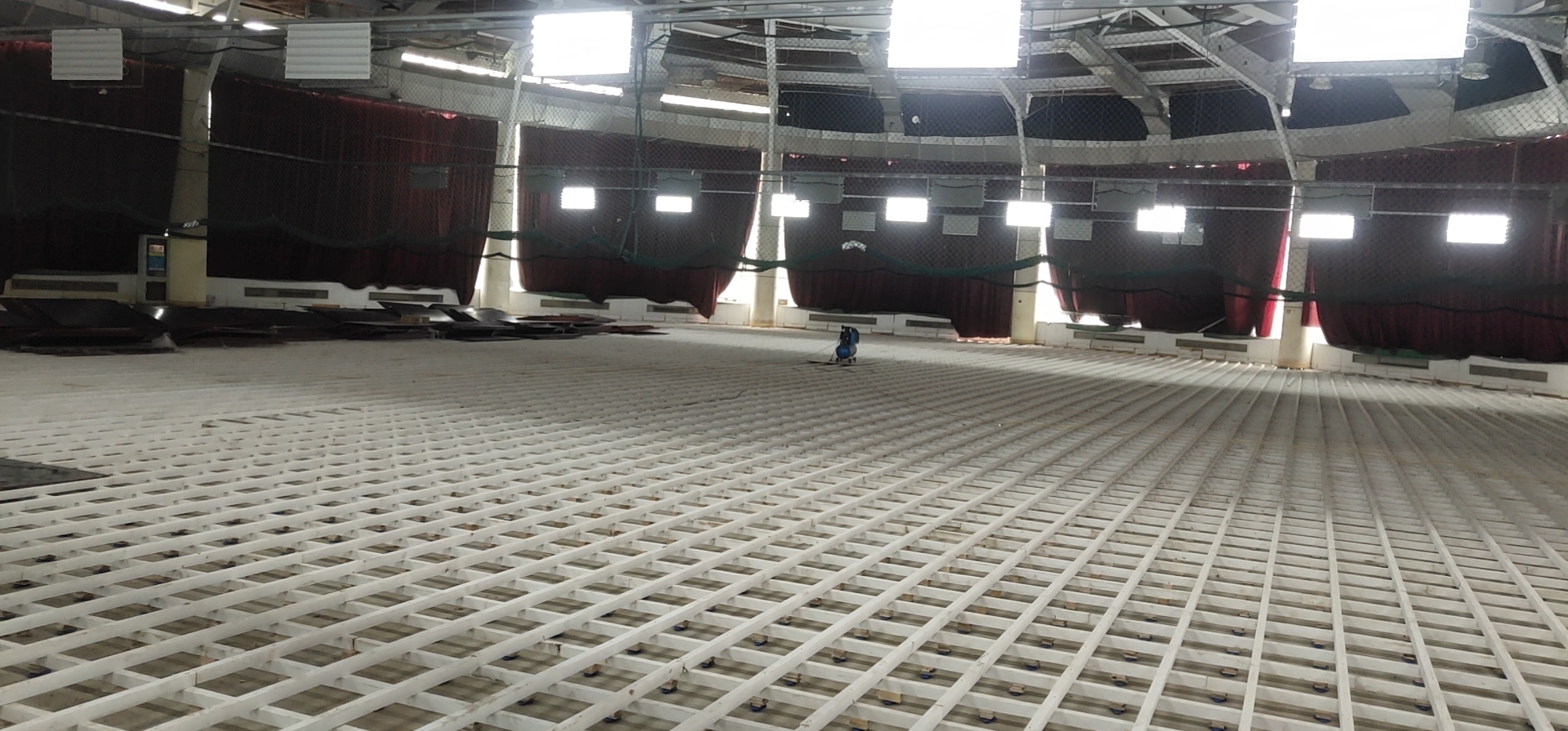 富力文体城龙骨